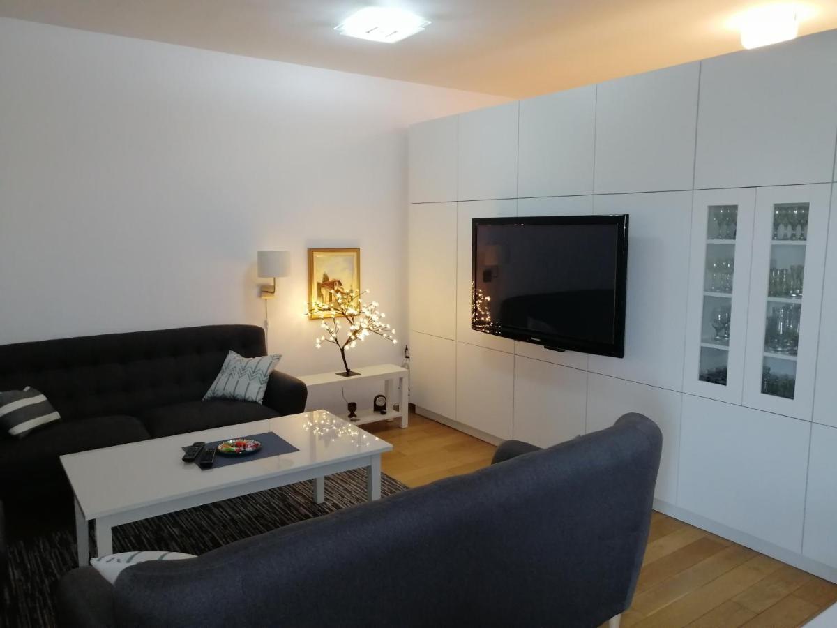 Apartment Aida Dida *